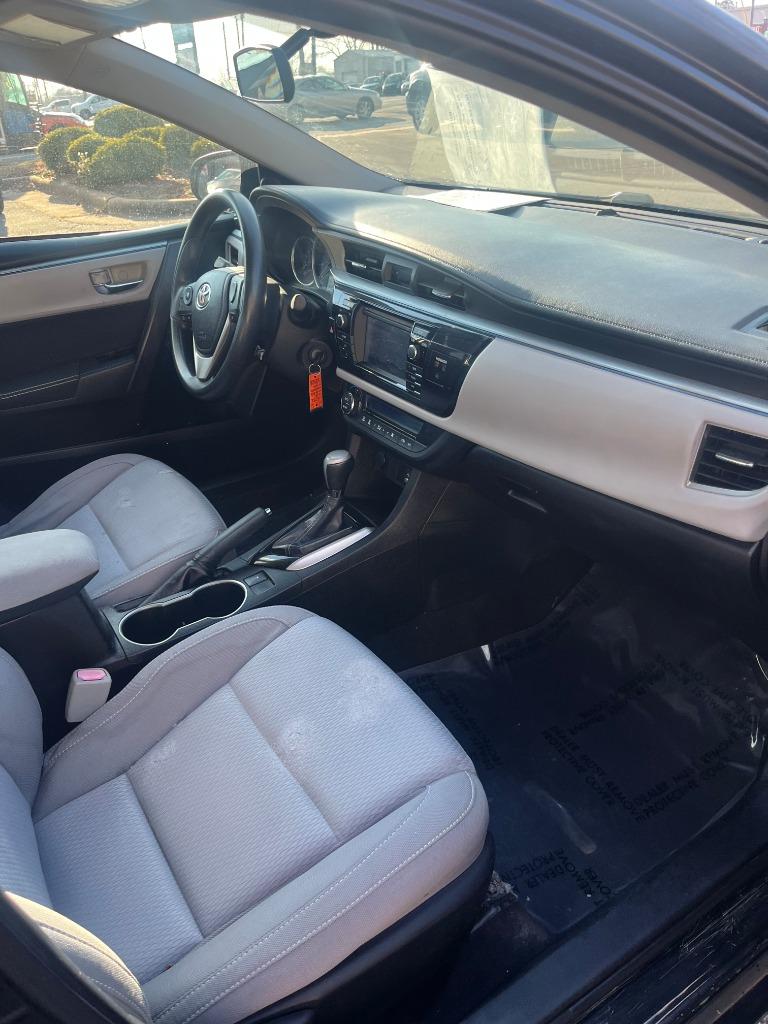 2016 Toyota Corolla LE - Photo 8